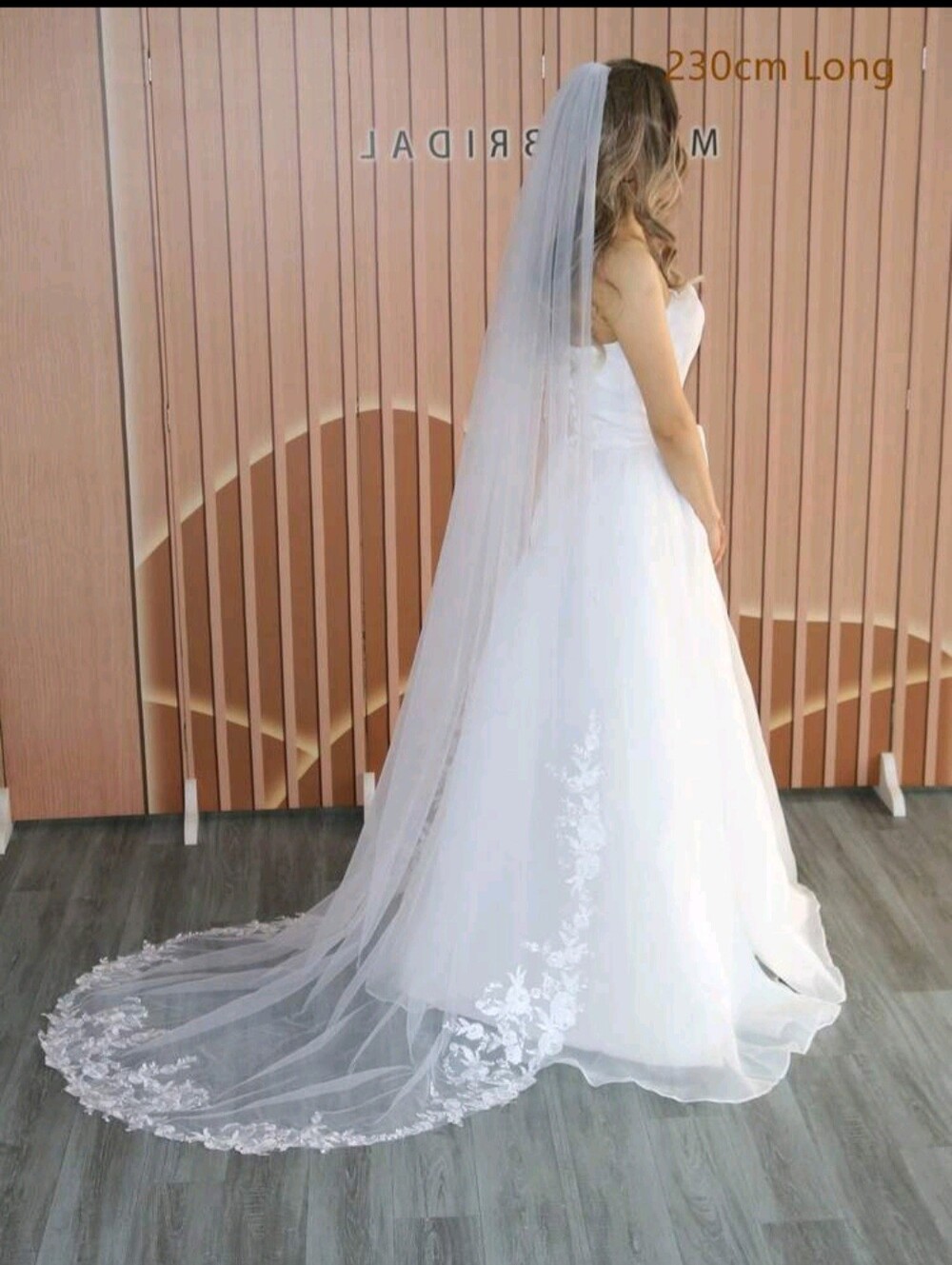 White Floral Lace Bridal Veil with Comb